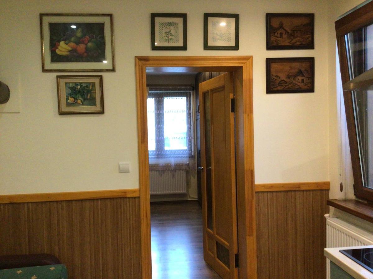 Flat Apartment ยาเรมชา ภายนอก รูปภาพ